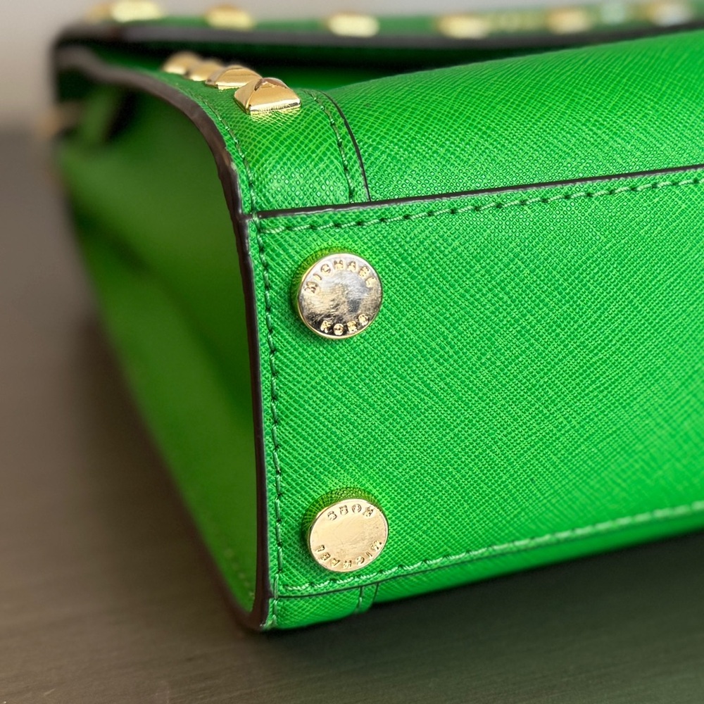 Michael Kors Dillon Studded Messenger Bag in Green Palm - Picture 11 of 16